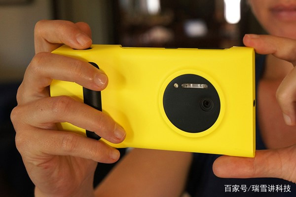 诺基亚Lumia 920T：极致摄影与流畅体验的完美结合