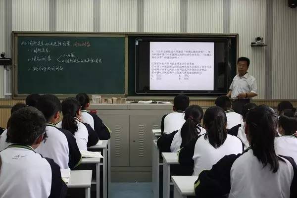 下载江苏自考网，一站式学习平台助力个人成长