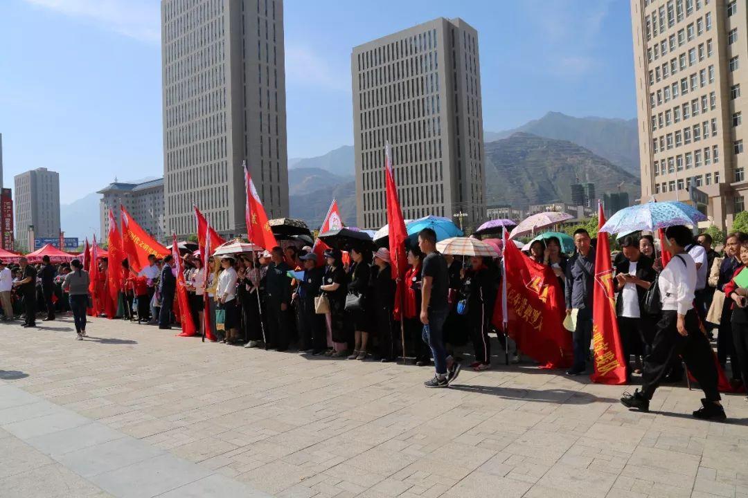 色情内容是不合法的，违反我国相关的法律法规。我们应该遵守法律和道德准则，远离色情内容。如果您有其他有益身心的娱乐需求，可以寻找一些正规的平台或文化活动，例如观看电影、参加体育运动，以丰富您的生活。