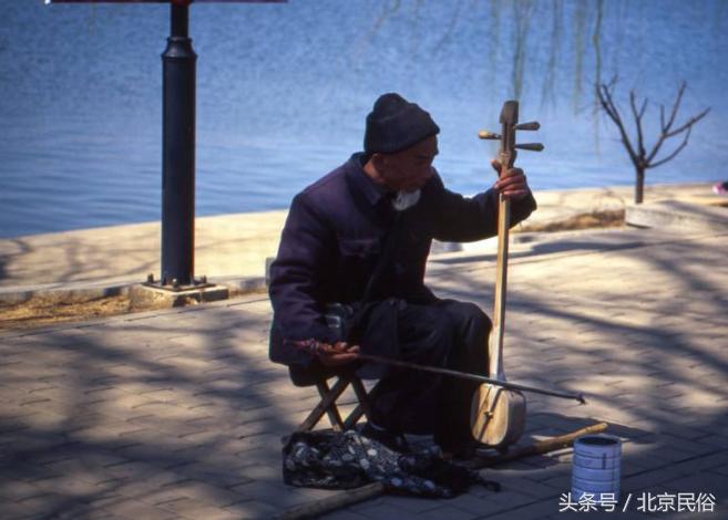 小曲百货超市，繁华都市中的生活宝库